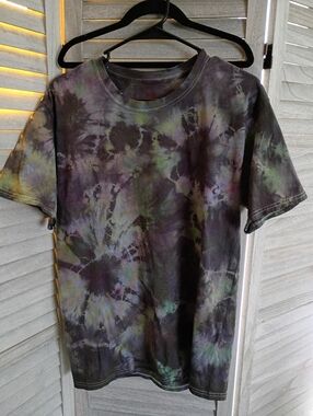 Tie Dye Hanes Comfortsoft Heavyweight Size Medium Crewneck T-Shirt Mens NWOT